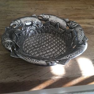 Metal trinket bowl